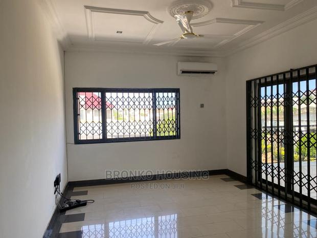 4bdrm House in Bronko Housing, Spintex for rent · Photo 7