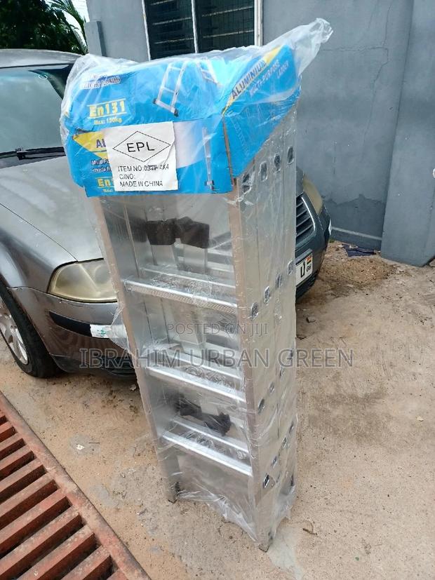 4x4 Folding Ladder · Photo 2