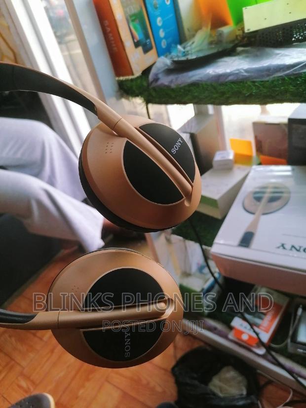 Sony Headset · Photo 2