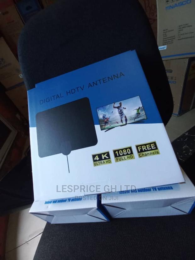 at at the Original Digital Full HD TV Antenna · Photo 1
