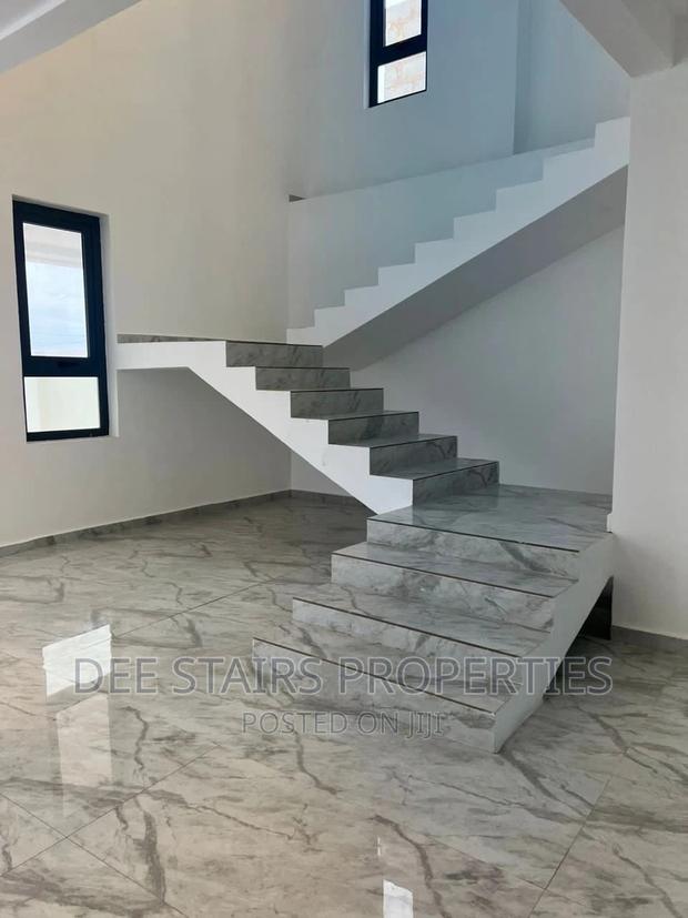 5bdrm House in Tsse Addo Behind for sale · Photo 8