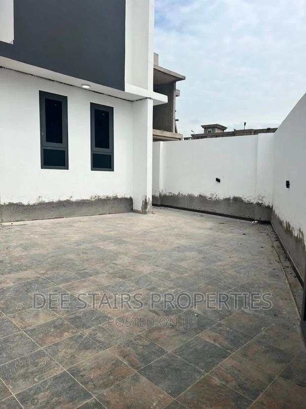 5bdrm House in Tsse Addo Behind for sale · Photo 5