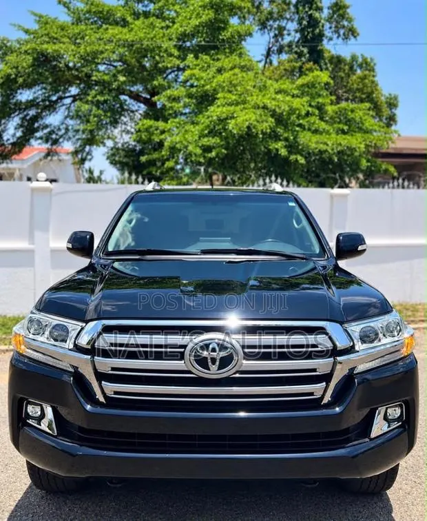 Toyota Land Cruiser 5.7 V8 EXR 2017 Black · Photo 1