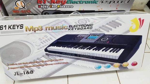Electronic Keyboard · Photo 2