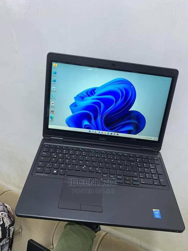 Laptop Dell Latitude 14 E5450 8GB Intel Core I7 HDD 500GB · Photo 1
