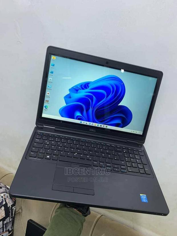 Laptop Dell Latitude 14 E5450 8GB Intel Core I7 HDD 500GB · Photo 4