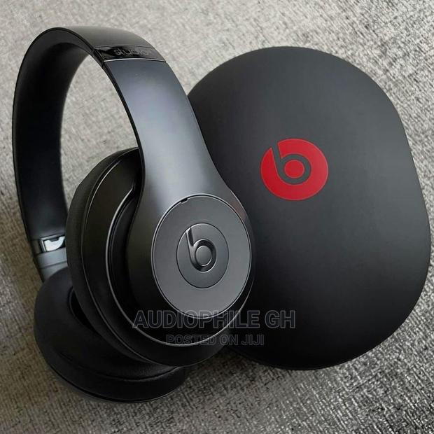 Beats Studio 3 Wireless Noise Cancelling Headphones · Photo 5