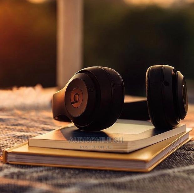 Beats Studio 3 Wireless Noise Cancelling Headphones · Photo 6