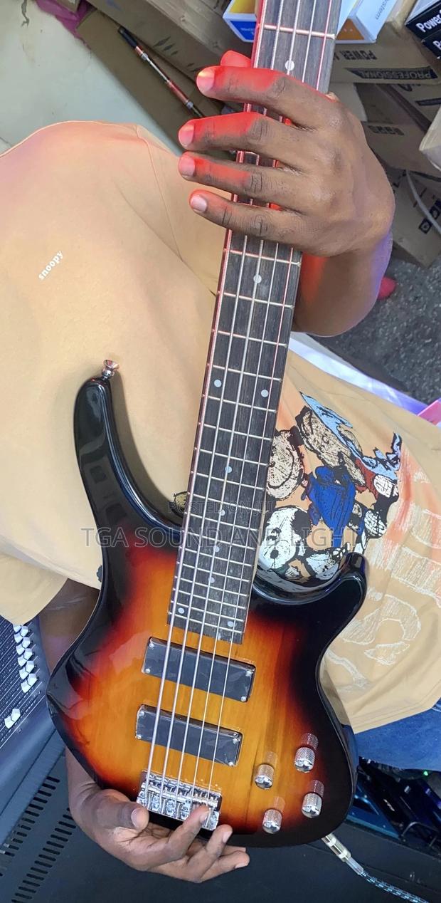 Ibanez 5 Strings Bass Guitar [Free Bag,Strap] · Photo 1
