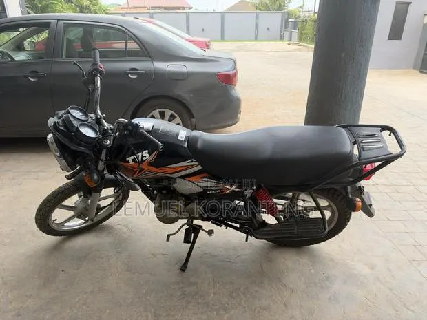 TVS 2024 Black · Photo 1