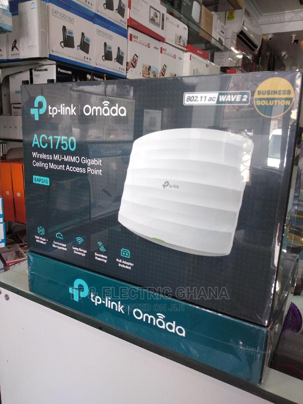 Tp Link Ceiling Mount Accesspoint · Photo 4