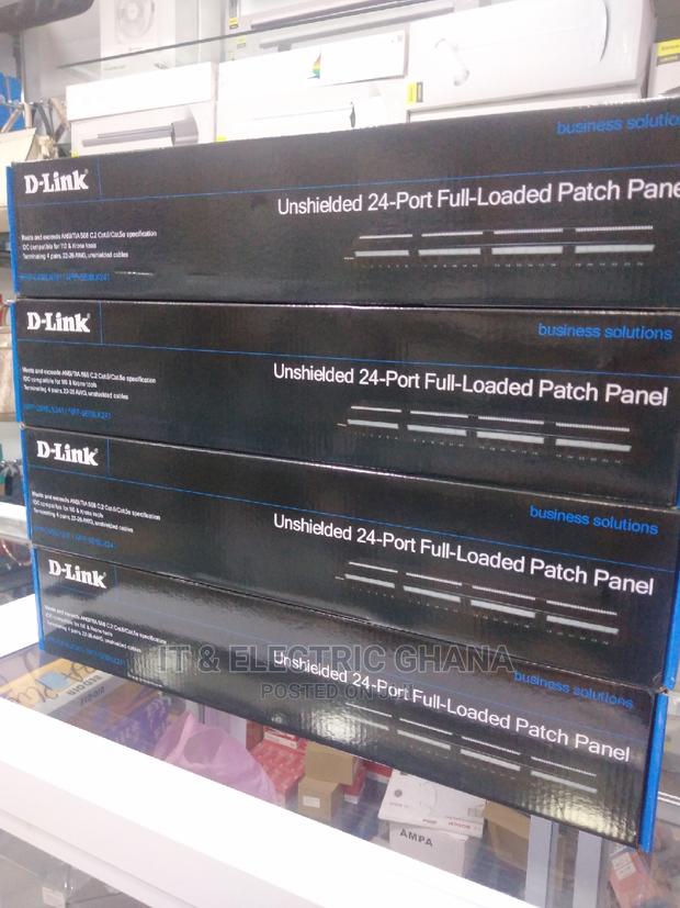 Dlink 24 Port Loaded Patch Panel · Photo 1