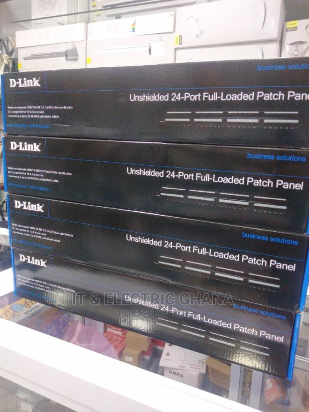 Dlink 24 Port Loaded Patch Panel · Photo 3