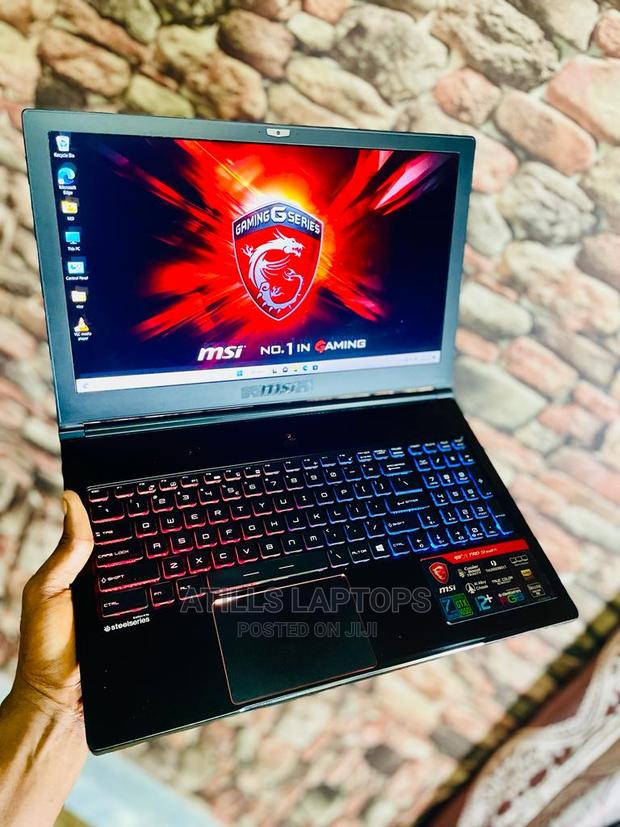 Laptop MSI GS63VR 7RF Stealth Pro 16GB Intel Core I7 SSHD+SSD 2T · Photo 1