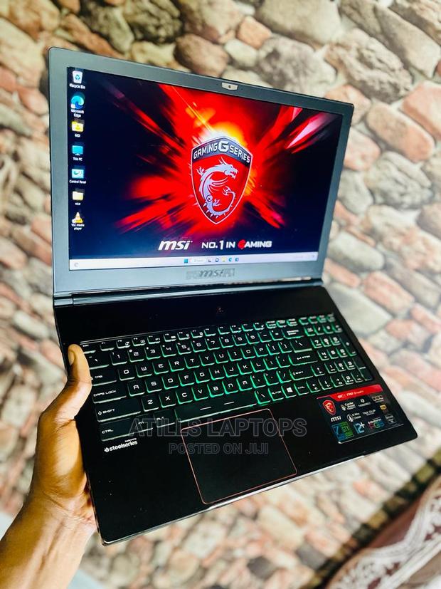Laptop MSI GS63VR 7RF Stealth Pro 16GB Intel Core I7 SSHD+SSD 2T · Photo 5