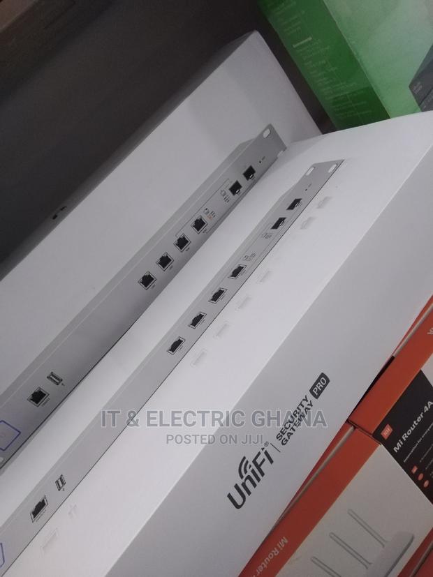 Unifi Security Gateway Pro · Photo 2