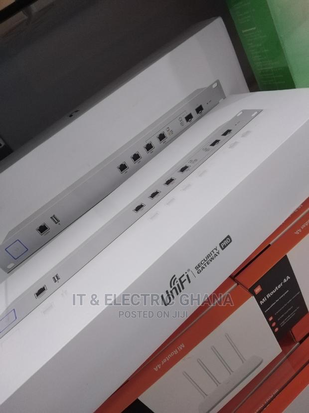 Unifi Security Gateway Pro · Photo 1