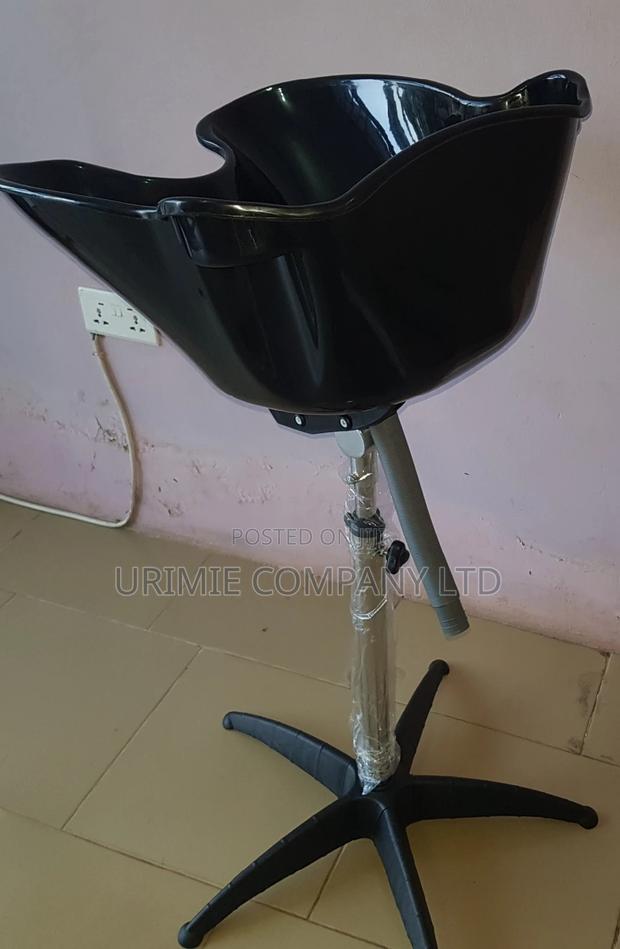 Basic Durable Hair Washing Basin · Photo 2