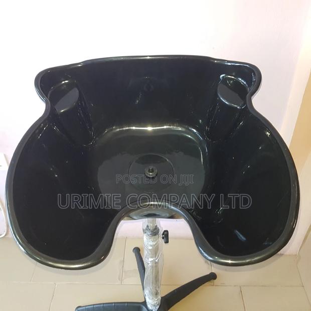 Basic Durable Hair Washing Basin · Photo 3