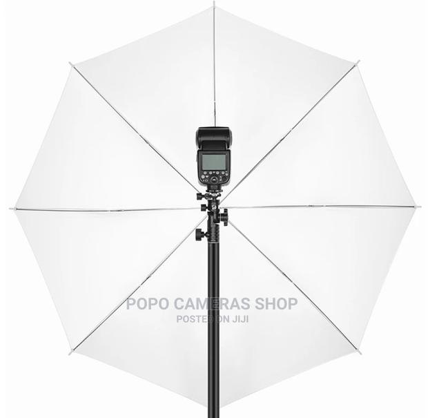 80cm Soft White Diffuser Umbrella · Photo 2
