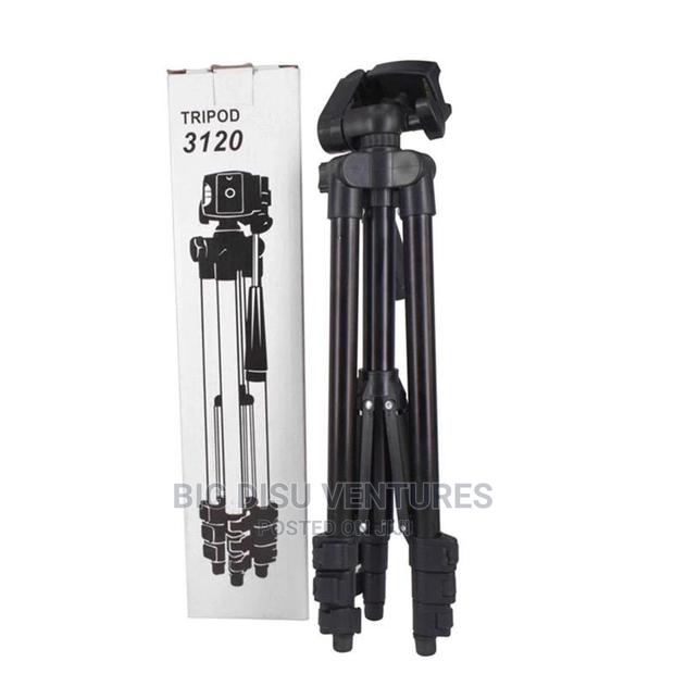 Tripod With Remote Control for Sale