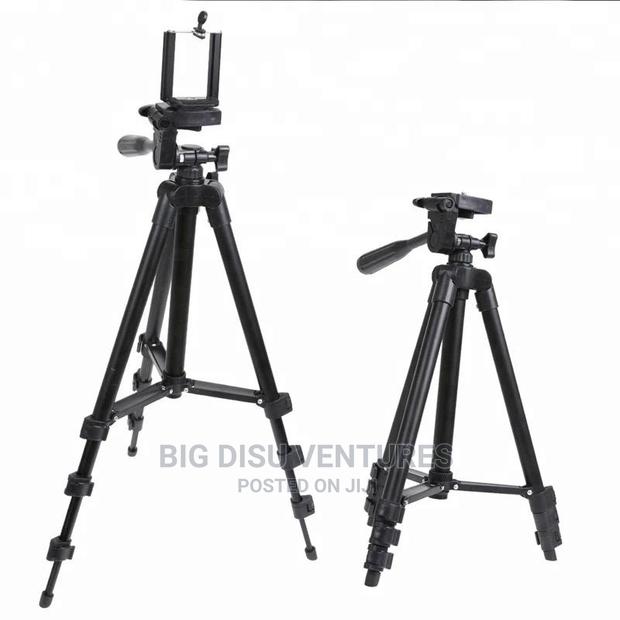 Tripod With Remote Control for Sale · Photo 2
