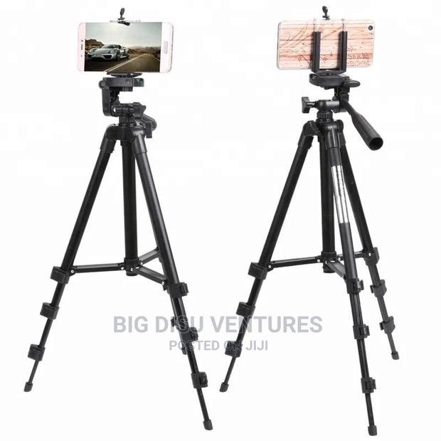 Tripod With Remote Control for Sale · Photo 3