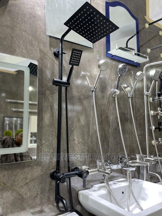 Black Telephone Shower (3 in 1) · Photo 1