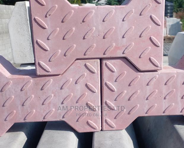 Interlocking Pavement Blocks · Photo 3