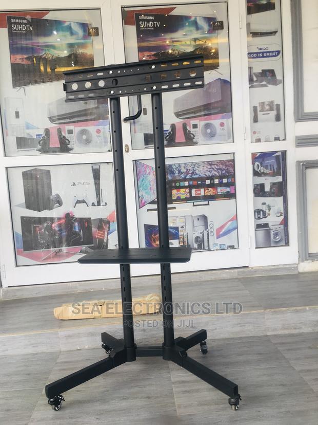 TV Trolley Stand, 37-70" TV Bracket With Shelf and Wheels · Photo 2