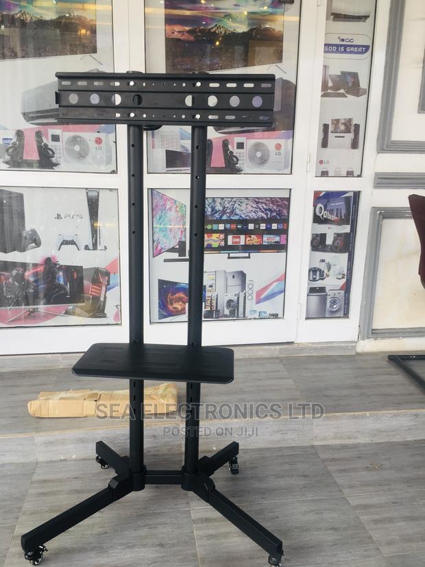 Mobile TV Stand—-Trolley for LED/LCD 32-70" · Photo 2
