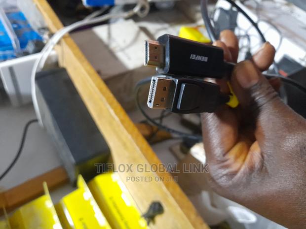 DP to HDMI Cable (Uk) · Photo 1