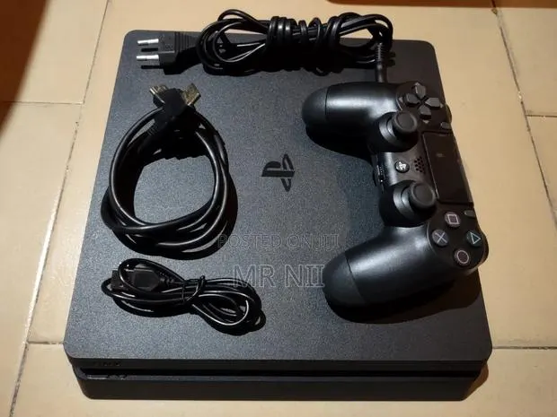 Jailbroken PS4 Slim 500gb With 10 Games · Photo 1