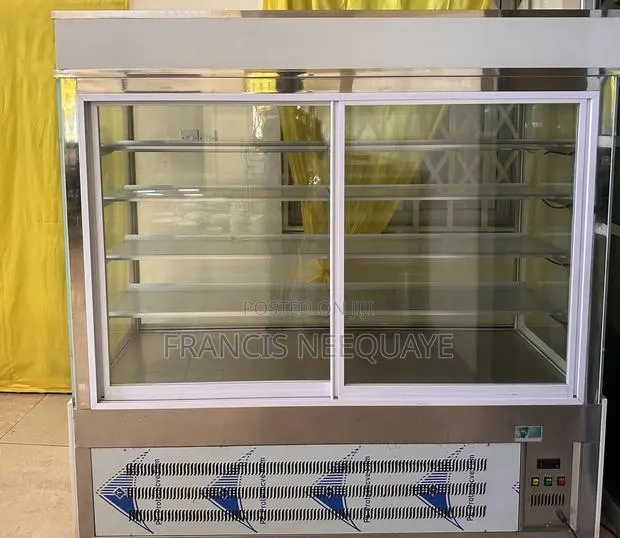 Display Chiller for Desserts, Cocktails Etc. · Photo 1