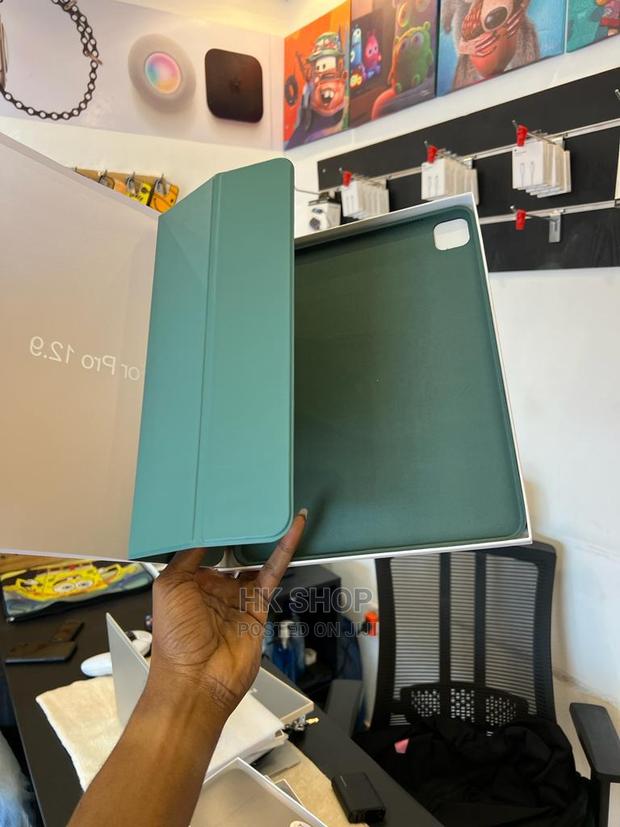 Apple iPad Smart Folio Cases All iPad Models · Photo 3