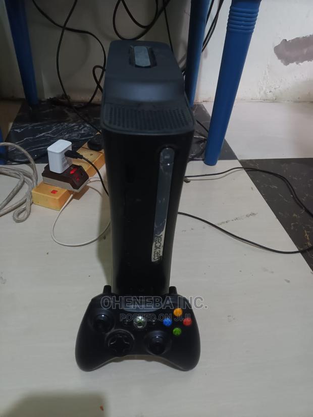 Pre-Owned Xbox360 Standard Console for Sale · Photo 2