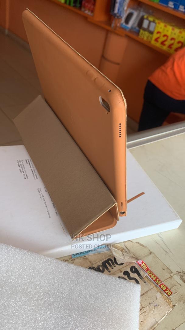 Apple iPad Pro 2/ iPad Pro 9.7 2016 Smart Folio Case · Photo 2