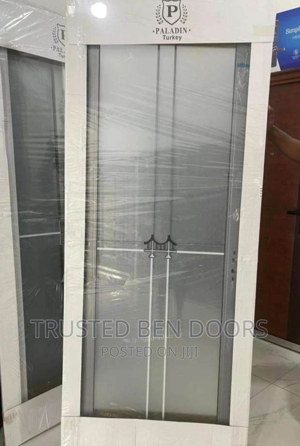 Paladin Glass Washroom Doors With Frames Keys · Photo 2