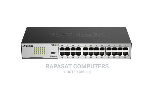 D-Link DGS-1024d 24-Port Gigabit Unmanaged Desktop Switch · Photo 1