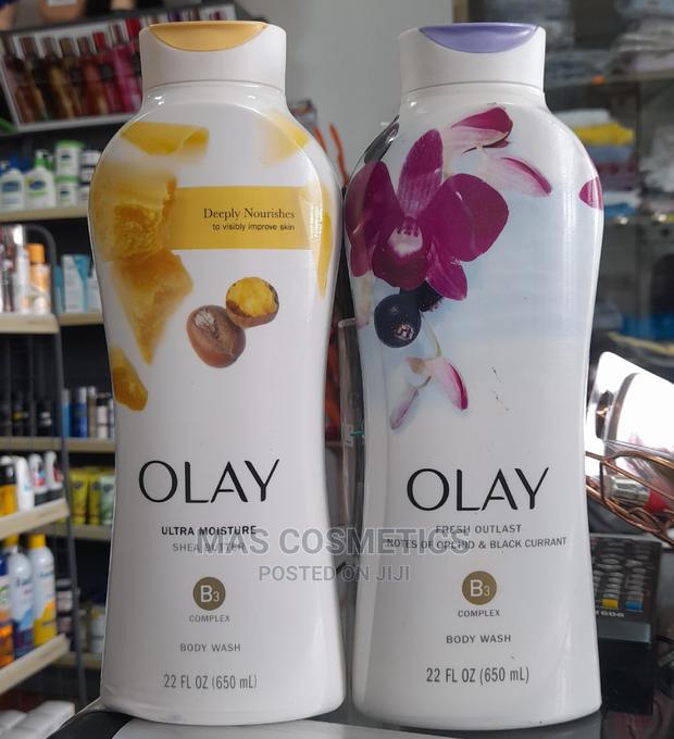 Olay Advanced Moisture Renewal Blend Body Wash · Photo 1