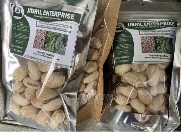 Whitish Sword Beans (Canavalia Gladiata) · Photo 2
