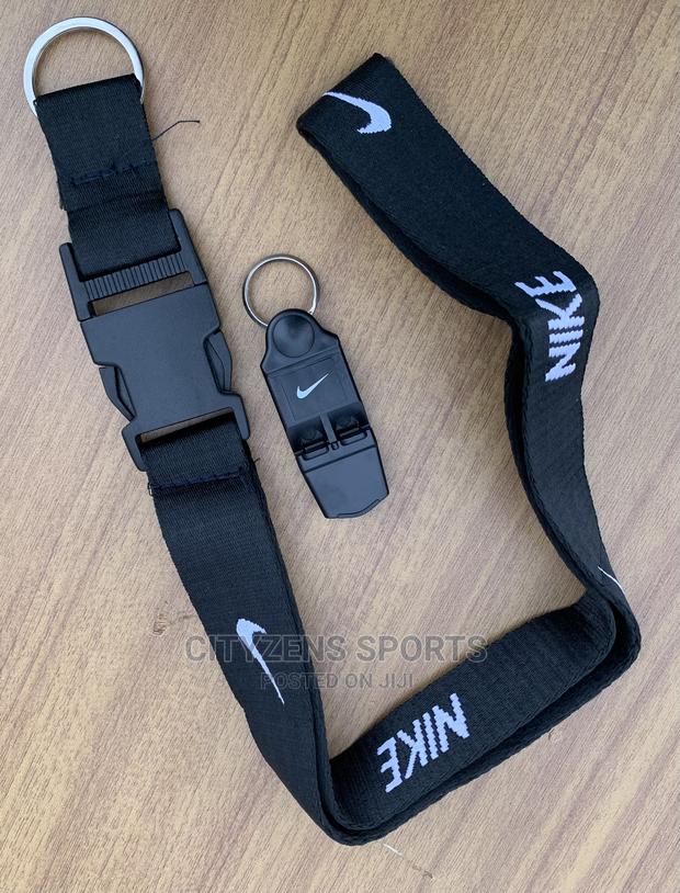 Nike Whistle · Photo 3