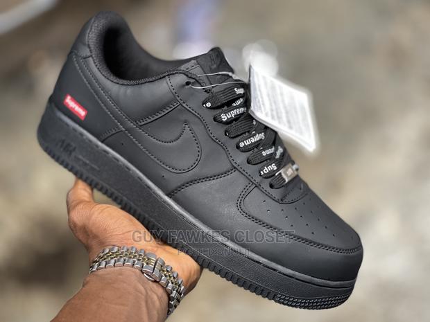 Nike Air Force X Supreme · Photo 1