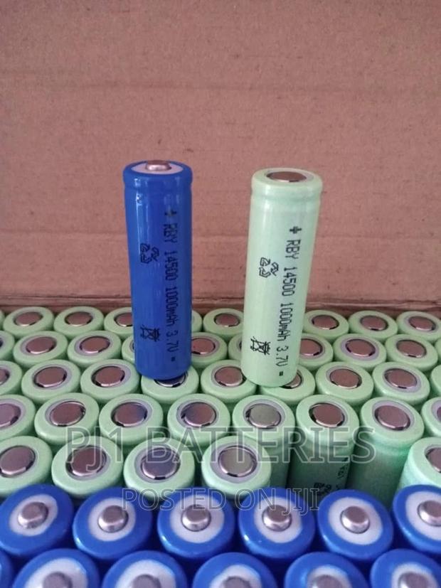 3.7V 14500 Lithium Battery · Photo 1