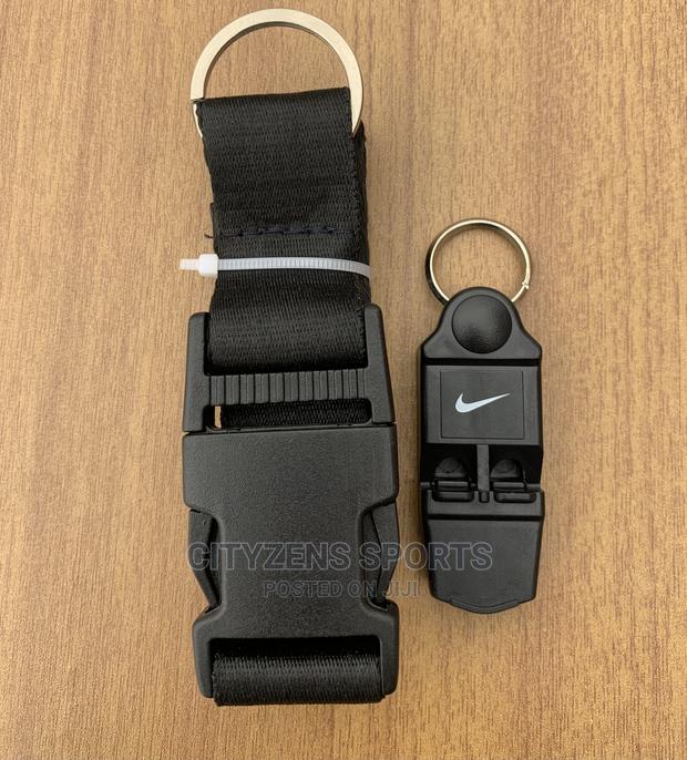 Nike Whistle · Photo 1