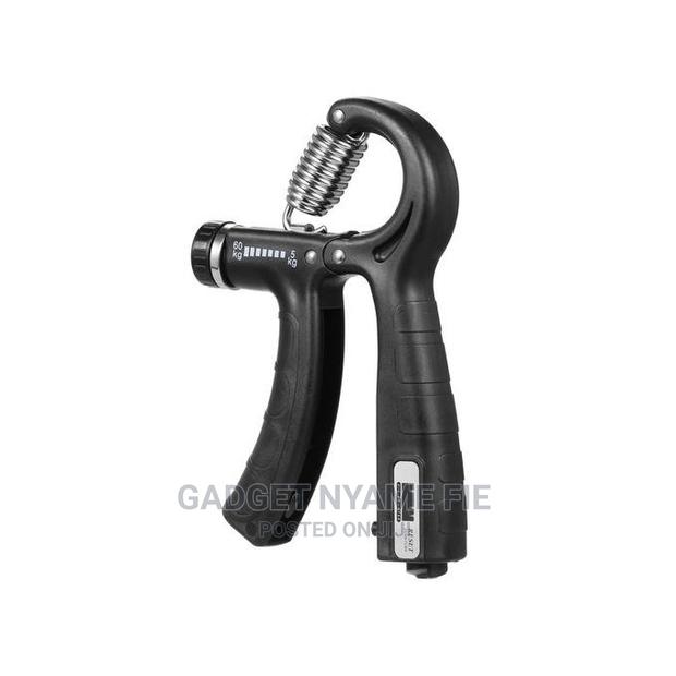 Adjustable Hand Grip · Photo 3