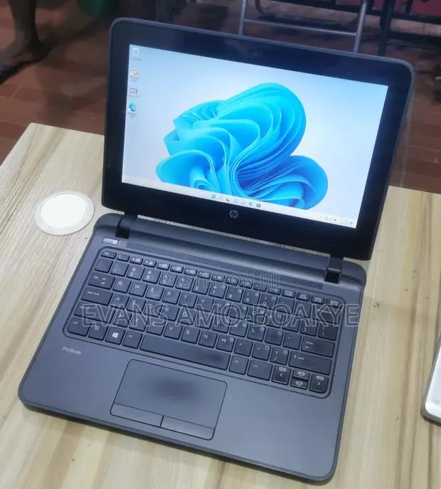 Laptop HP ProBook 11 G2 EE 8GB Intel Core i3 SSD 128GB · Photo 1