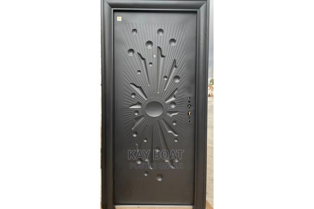 A Gorgeous Door Available in All Standard · Photo 1