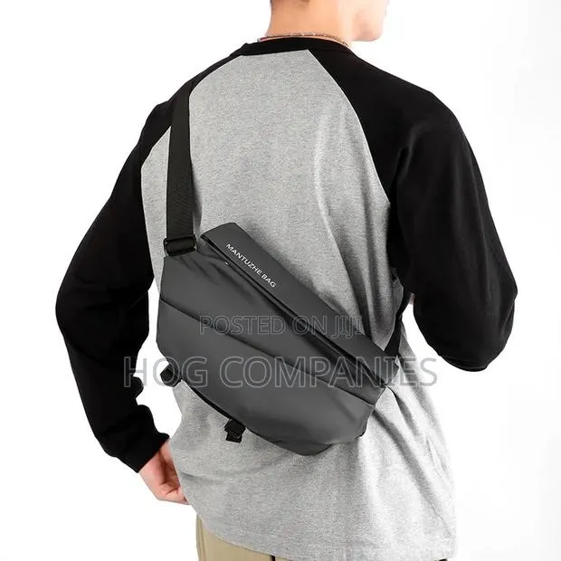 Casual Shoulder Bag Messenger Sports Side Bag in Accra- Fast Delivery · Photo 1