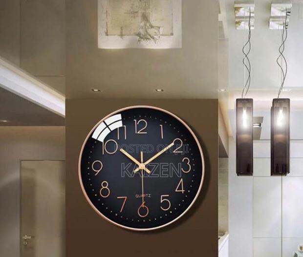 Wall Clock Camera · Photo 2